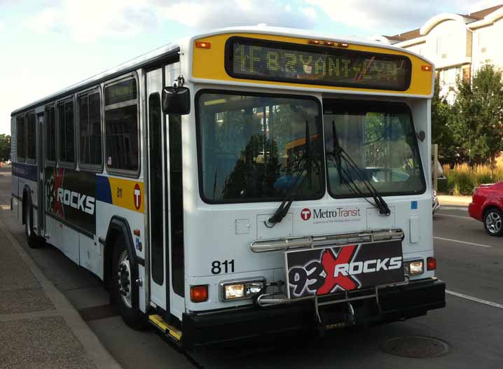 Metro Transit Gillig Phantom 811